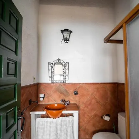 Ξενοδοχείο Algaba De *